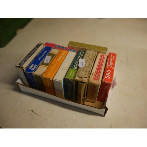 863 - VINTAGE PLAYING CARDS