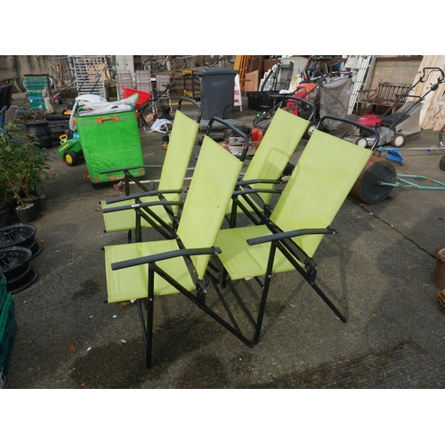 61 - 4 FOLDING CHAIRS