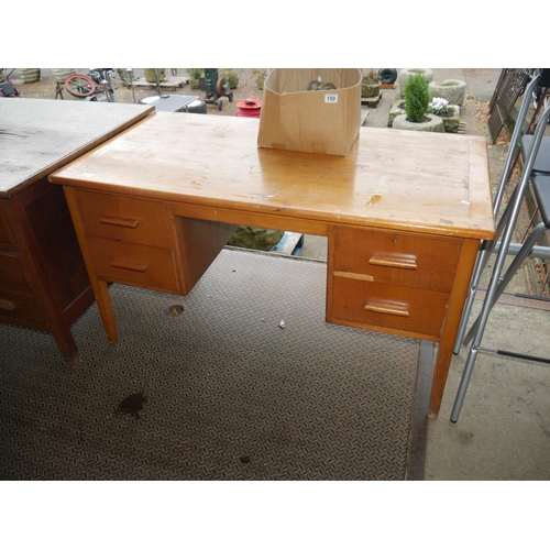 151 - OAK DESK