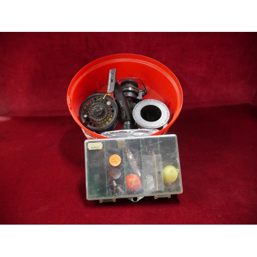 257 - BOX OF FISHING ITEMS