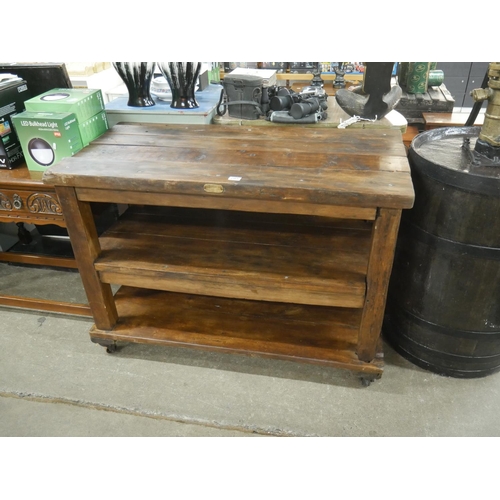 285 - SLINGSBY WORK BENCH