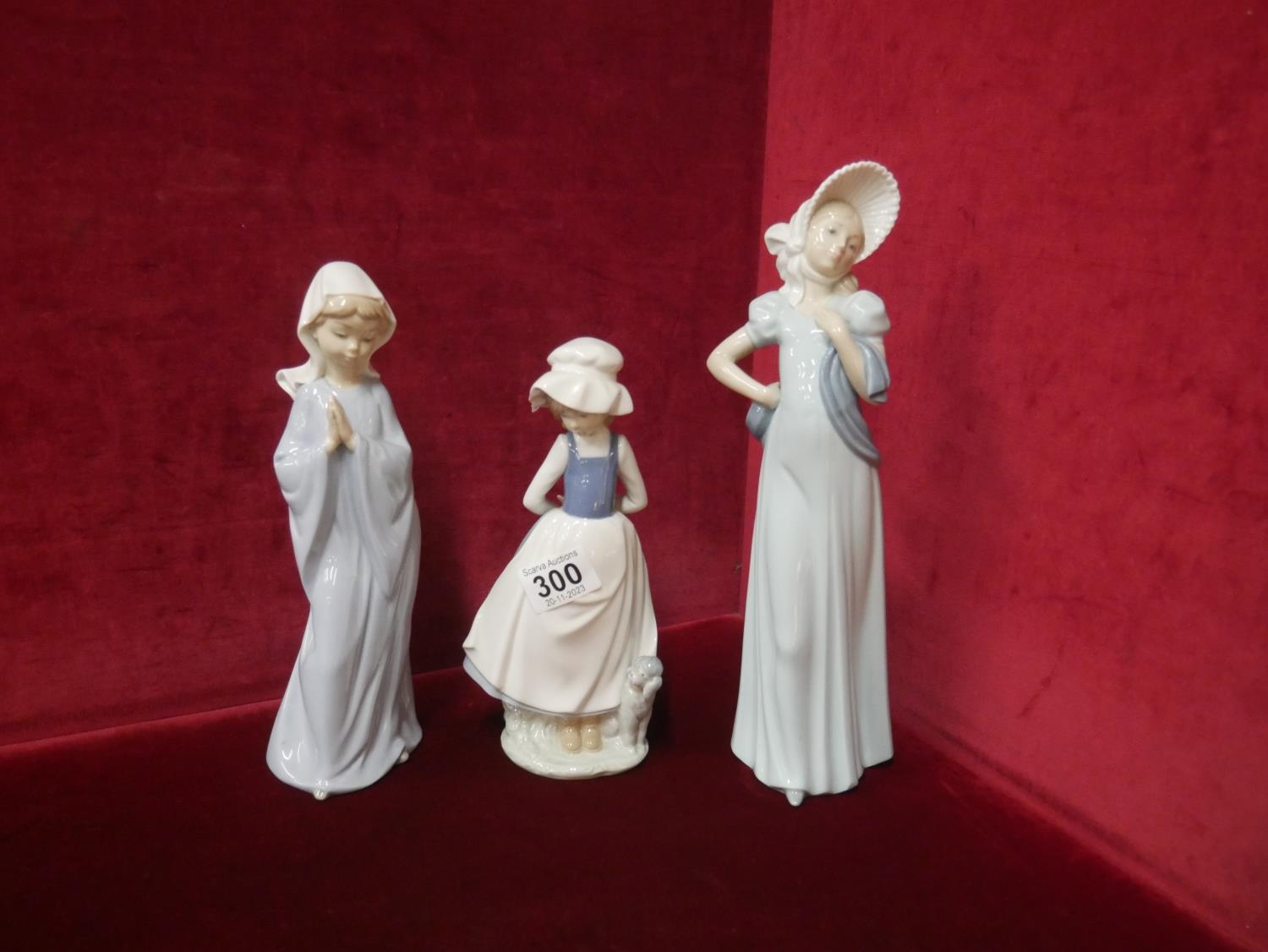 3 NAO FIGURINES