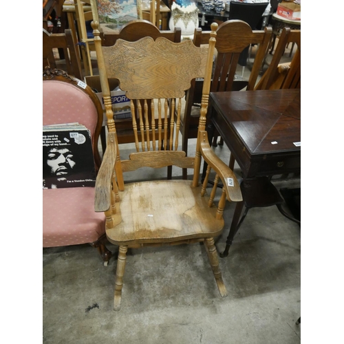 678 - OAK ROCKING CHAIR