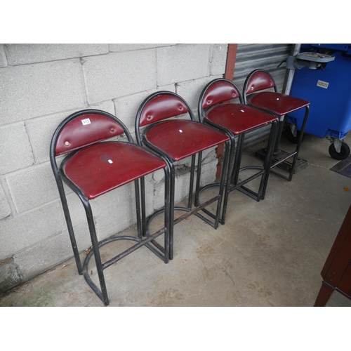 113 - 4 HIGH STOOLS