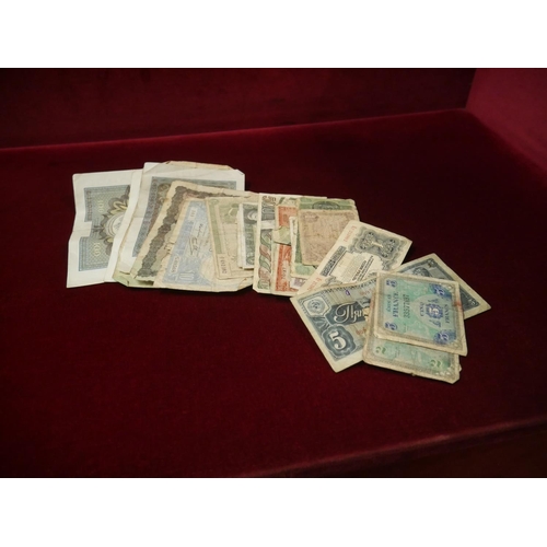 321 - LOT OF BANK NOTES