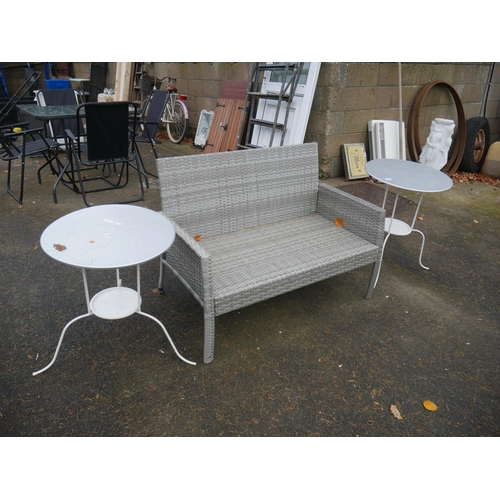 36 - GARDEN FURNITURE X 3