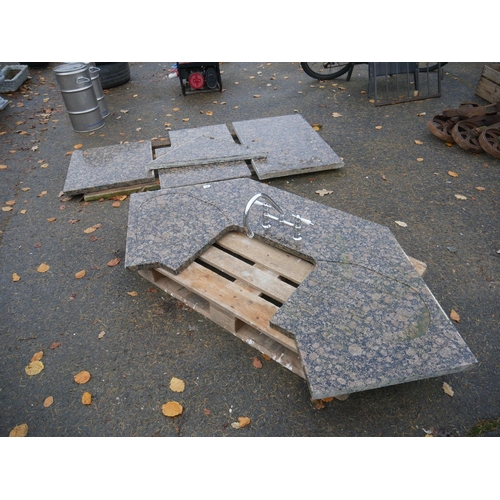 41 - GRANITE WORKTOP