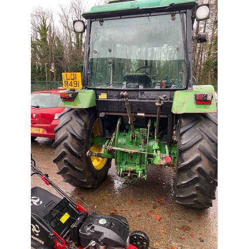 16B - JOHN DEERE 2650 WITH FRONT LOADER AND BUCKET.