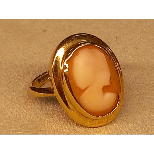 279 - VICTORIAN 9CT CAMEO RING SIZE I