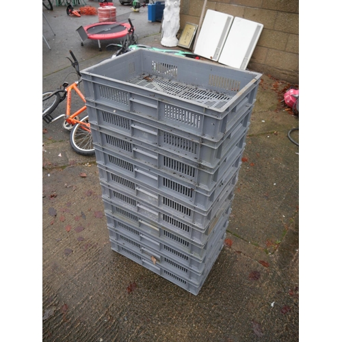 36 - STORAGE TRAYS