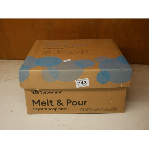 743 - BOX OF MELT & POUR CRYSTAL SOAP BASE