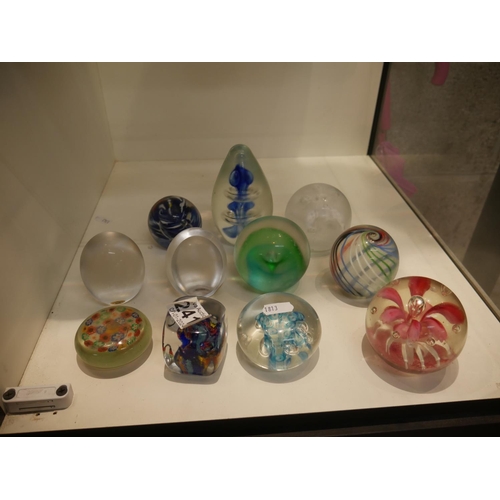 241 - LOT OF GLASS PAPERWEIGHTS