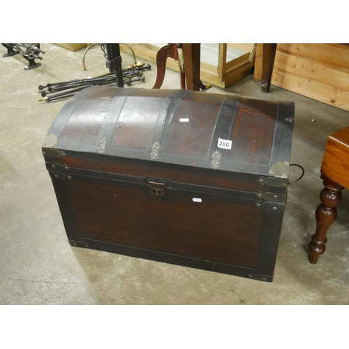 286 - DOME TOP TRUNK