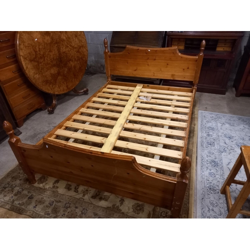 364 - PINE DOUBLE BED