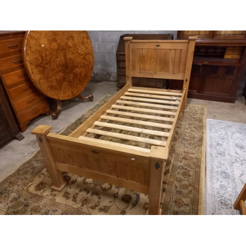 366 - PINE SINGLE BED