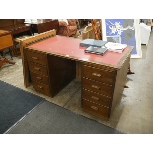 411 - PEDESTAL DESK