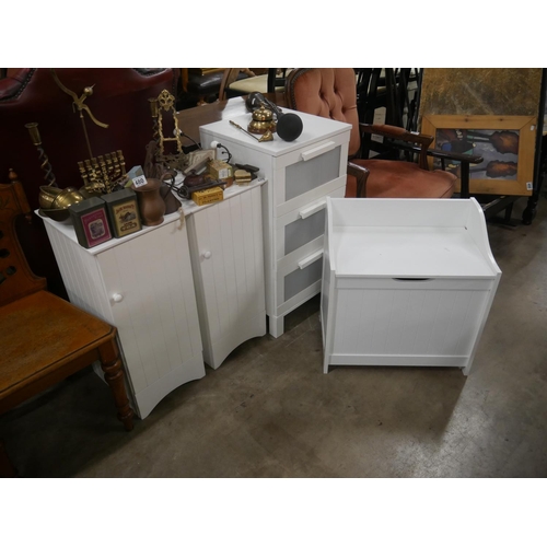 479 - LOT OF WHITE FURNITURE