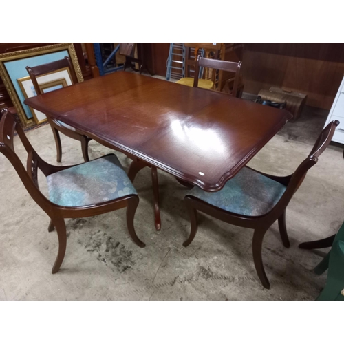 492 - MAHOGANY TABLE & 4 CHAIRS