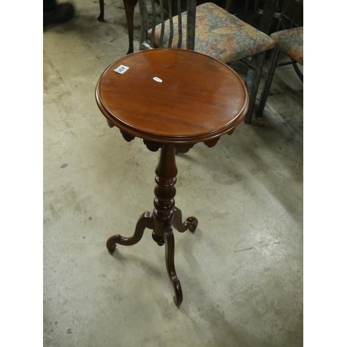 496 - OCCASIONAL TABLE