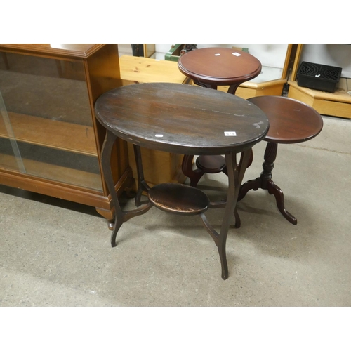 578 - OCCASIONAL TABLE