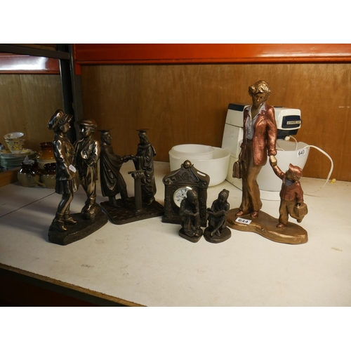 644 - LOT OF FIGURINES