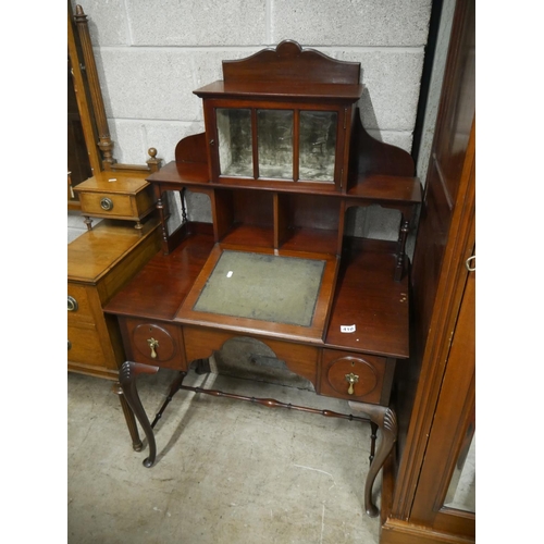 410 - LADIES WRITING DESK