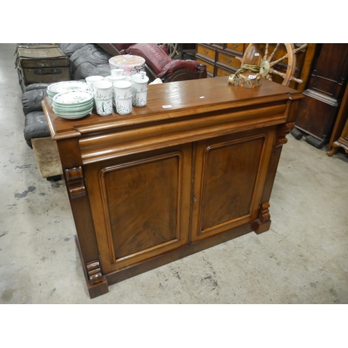 441 - VICTORIAN SIDE CABINET