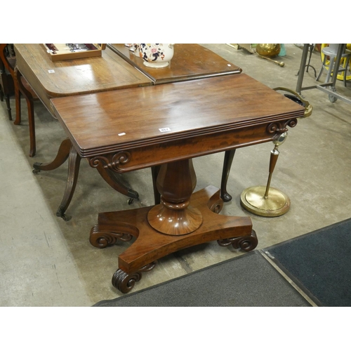 467 - WILLIAM IV CARVED PEDESTAL TEA TABLE