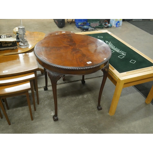 482 - MAHOGANY CENTRE TABLE