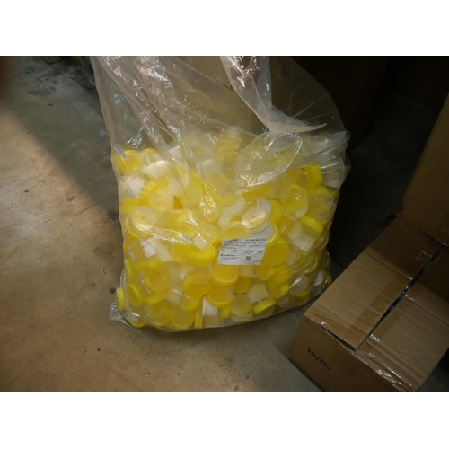 674 - BAG OF SCREW TOP BOTTLES