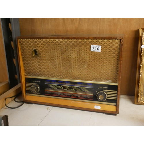 716 - WOODEN RADIO