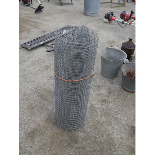 74 - PART ROLL OF MESH WIRE