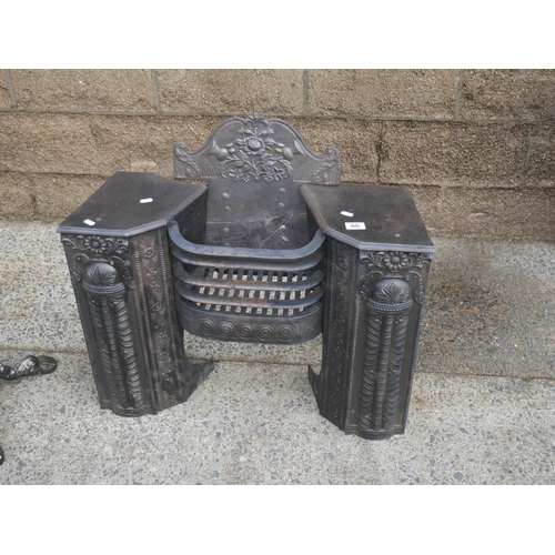 86 - GEORGIAN FIRE GRATE - REPAIRS TO BACK