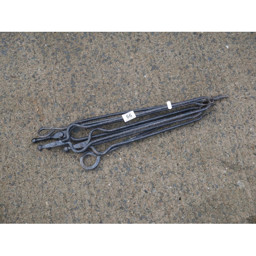 99 - LOT OF OLD BLACKSMITHS TONGS