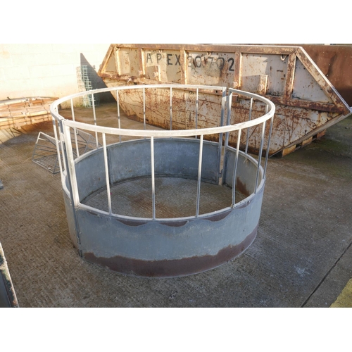 1 - SHEEP RING FEEDER