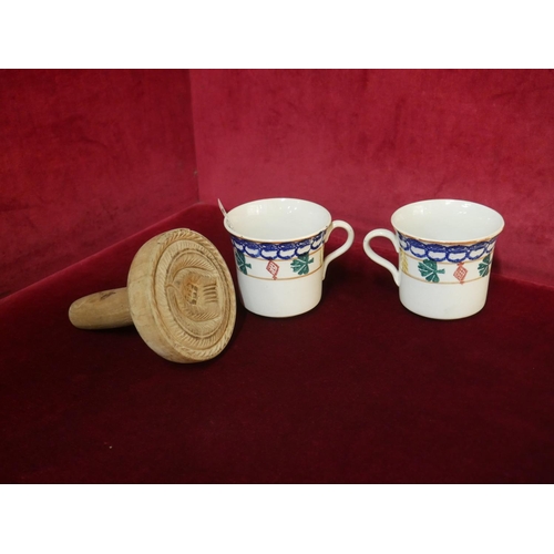 208 - 2 SPONGEWARE MUGS & OLD BUTTER PAT