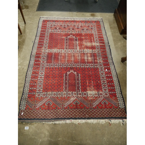 284 - ANTIQUE RUG