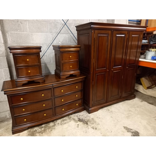 353 - 3 DOOR WARDROBE, MATCHING CHEST OF DRAWERS & LOCKERS