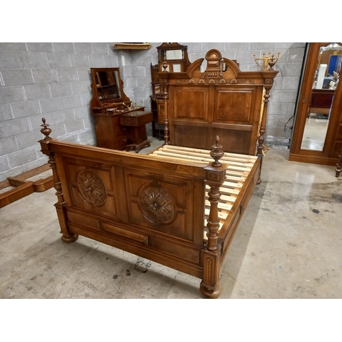 373 - VICTORIAN CARVED OAK 5ft BED