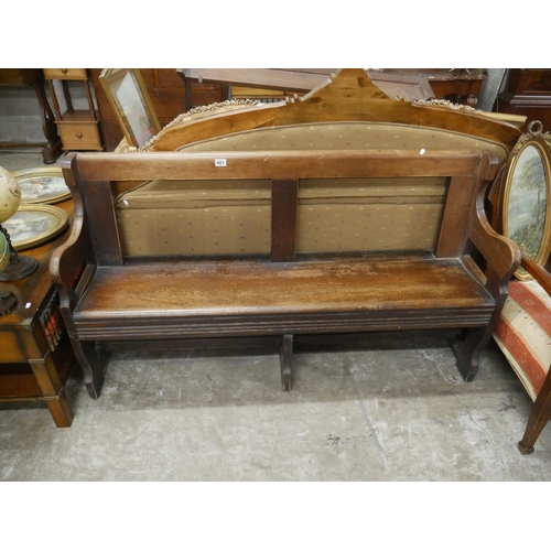 401 - PEW BENCH