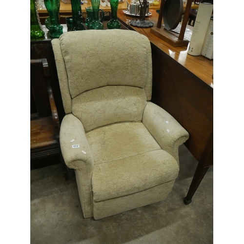 454 - RECLINING CHAIR