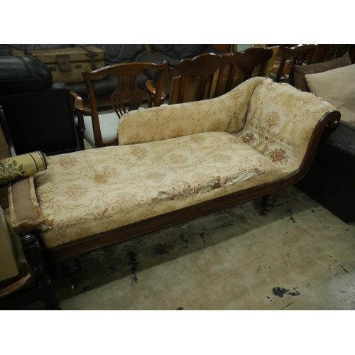 471 - VICTORIAN CHAISE LONGUE FOR RECOVERING