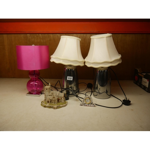 650 - LOT OF TABLE LAMPS