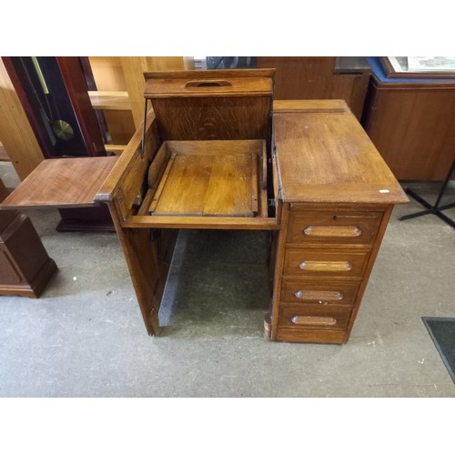 200 - OAK TYPISTS DESK