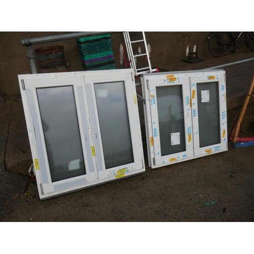 108 - 2 PVC WINDOWS