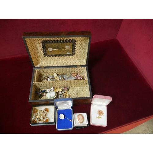 282 - BOX OF COSTUME JEWELLERY