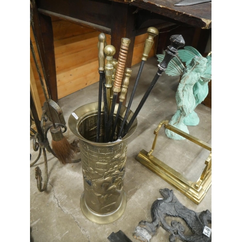 299 - BRASS STICK STAND & POKERS