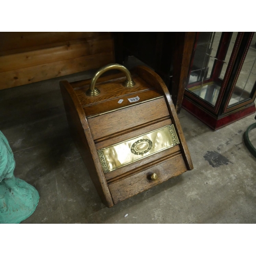 303 - VICTORIAN OAK & BRASS FIRESIDE BOX