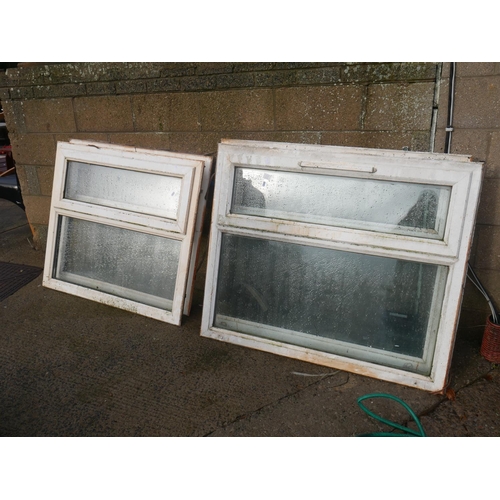 37 - 4 PVC WINDOWS