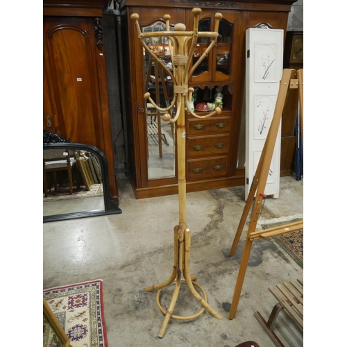 417 - BAMBOO COAT STAND